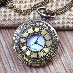 Classic Engraved Quartz Pocket Watch Vintage Bronze Pocket Watch with Chain Pendant Necklace Watch for Men Collection Gift