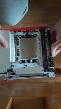 AMD Gaming NAS Motherboard Ryzen 9 7945HX ES 7845HX ES R7 7745HX ES 2*M.2 NVMe 4*SATA PCIe4.0X16 WiFi6E Mini ITX Mainboard
