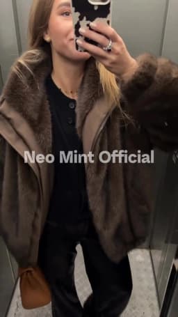 Neo Mint Hot Street Fashion Girls Luxury Fuzzy Mink Fur Bomber Jacket Women Winter Oversized Chunky Faux Fur Coat Warm Outerwear
