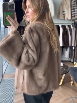 Women Brown Faux Fur Open Front Cardigan Coat Long Sleeve Collarless Loose Plush Outerwear Lady Elegant Winter Warm Furry Jacket