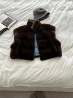 Faux Mink Fur Women Coat Removable Hoode Zipper Up Short Sleeves Winter Fall Faux Fur Jacket