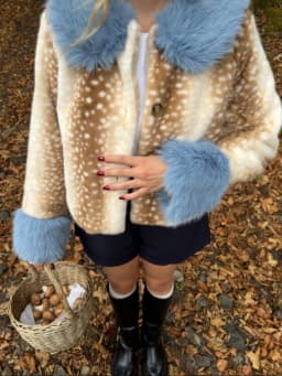 Deer Print Faux Fur Cropped Jacket Women Blue Contrast Lapel Cuff Button Up Fluffy Warm Coat Winter Casual Street Outwear 2026