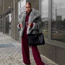 Fashion Winter Soft Fluffy Fur Coat Women High Street Luxury Large lapel Faux Fox Fur Jacket Silver fox colored Female Overcoats