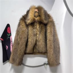 2025 Fashion Fox Fur Short Coat Women's Faux Fur Overcoat Winter Thicken Loose Jacket Streetwear Lady Zipper-up Fur Outerwear
