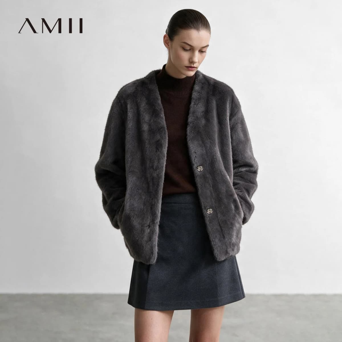Amii V-Neck Faux Fur Coat Long Sleeve Warm Casual Minimalist Luxury Soft 2026 Winter Women's Fur Coat 12644057