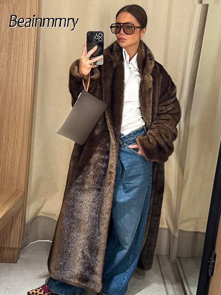 Solid Women Faux Fur Long Coat Lapel Long Sleeve Fluffy Luxury Loose Casual Outerwear 2025 Fashion Winter High Street Outwears