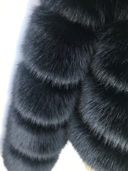 HJQJLJLS 2022 New Fashion Faux Fur Coat for Women Black Fluffy Soft Furry Jacket Female High Imitation Fox Fur Outerwear LJLS139