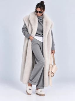 Women's Long Fluffy Faux Fur Vest Lapel Collar Sleeveless Oversized Winter Warm Elegant Luxe Chic Outerwear