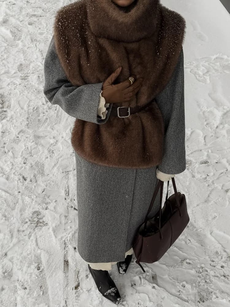 Women Stand Collar Faux Fur Vest Chic Solid High Collar Sleeveless Loose Waistcoat Casual 2026 New Lady Daily Street Short Vests
