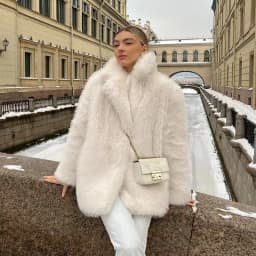 Fashion Fluffy Furry Faux Fur Jacket Women Winter Shaggy Overcoats Thick Warm Medium Length Fox Fur Coat Plush Outerwear Femme
