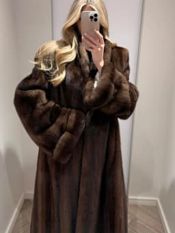 Women Color Block Faux Fur Long Coat Broad Shoulder Open Front Plush Jacket Two‑tone Luxury Winter Warm Streetwear Outerwear New