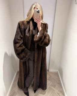 Women Color Block Faux Fur Long Coat Broad Shoulder Open Front Plush Jacket Two‑tone Luxury Winter Warm Streetwear Outerwear New