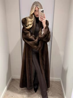 Women Color Block Faux Fur Long Coat Broad Shoulder Open Front Plush Jacket Two‑tone Luxury Winter Warm Streetwear Outerwear New