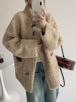 Cute Warm Faux Lamb Long Coat Women Fashion Sweet Loose Thick Winter Kawaii Jacket Outwear Casual Chic Stand Collar Buttons Top
