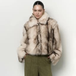 Women Lapel Gradient Faux Fur Cropped Jacket, Loose Long Sleeve Short Coat, Luxury Casual Winter Outerwear Ladies Open Front Fur