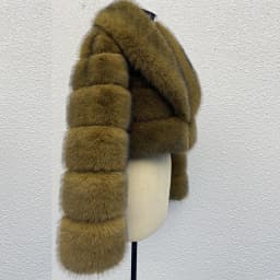 Luxury Faux Fox Fur Cropped Coat for Women Winter Elegant Long Sleeve Fluffy Plush Jackets Female Solid Color Warm Fur Outerwear