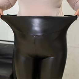 40-85kg Plus Size Leather Pants Ladies Bright Matte Fleece Lined High Waist Tight Feet Bottoming New Design Autumn And Winter