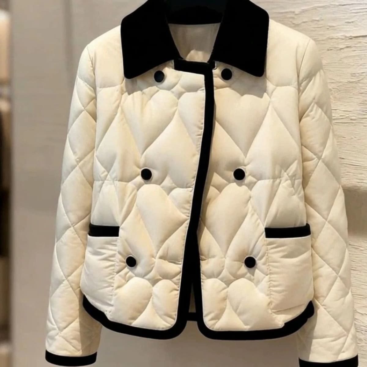 Stylish Thickened White Cotton Padded Short Jacket Korean Style Warm Winter Outerwear Women's Premium Fashion Loose Fit Coat
