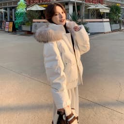American Large Faux Fur-trim Hood Padded Parkas Women Winter 2026 Loose Fit Thick Outerwear Ladies Short Zipper Cotton Jackets