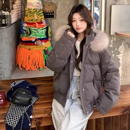 American Large Faux Fur-trim Hood Padded Parkas Women Winter 2026 Loose Fit Thick Outerwear Ladies Short Zipper Cotton Jackets