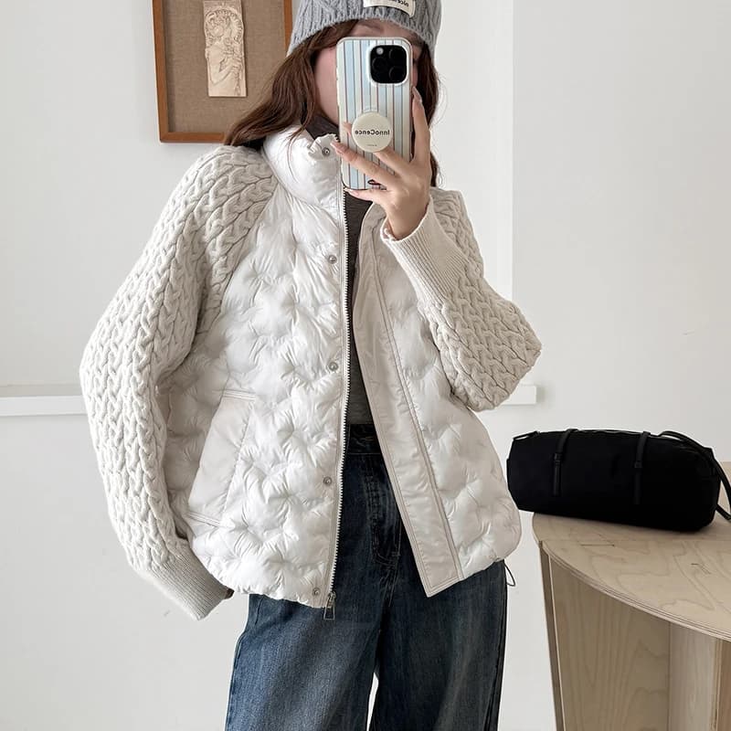 Korean Cable Knit Sleeve Spliced Padded Jacket 2026 Winter Stand Collar Warm Puffer Jacket Women All Match Casual Quilted Parkas