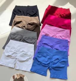 No Logo Women Back V Waist Yoga Shorts High Elastic Seamless Flex Scrunch Bum Workout Gym Shorts Yoga Booty Running Short Pants
