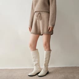2025Autumn Winter Women 100% Cashmere Short Trousers Soft Comfortable High-Waist Knitted Pants Lady Cashmere Thicken Solid Short