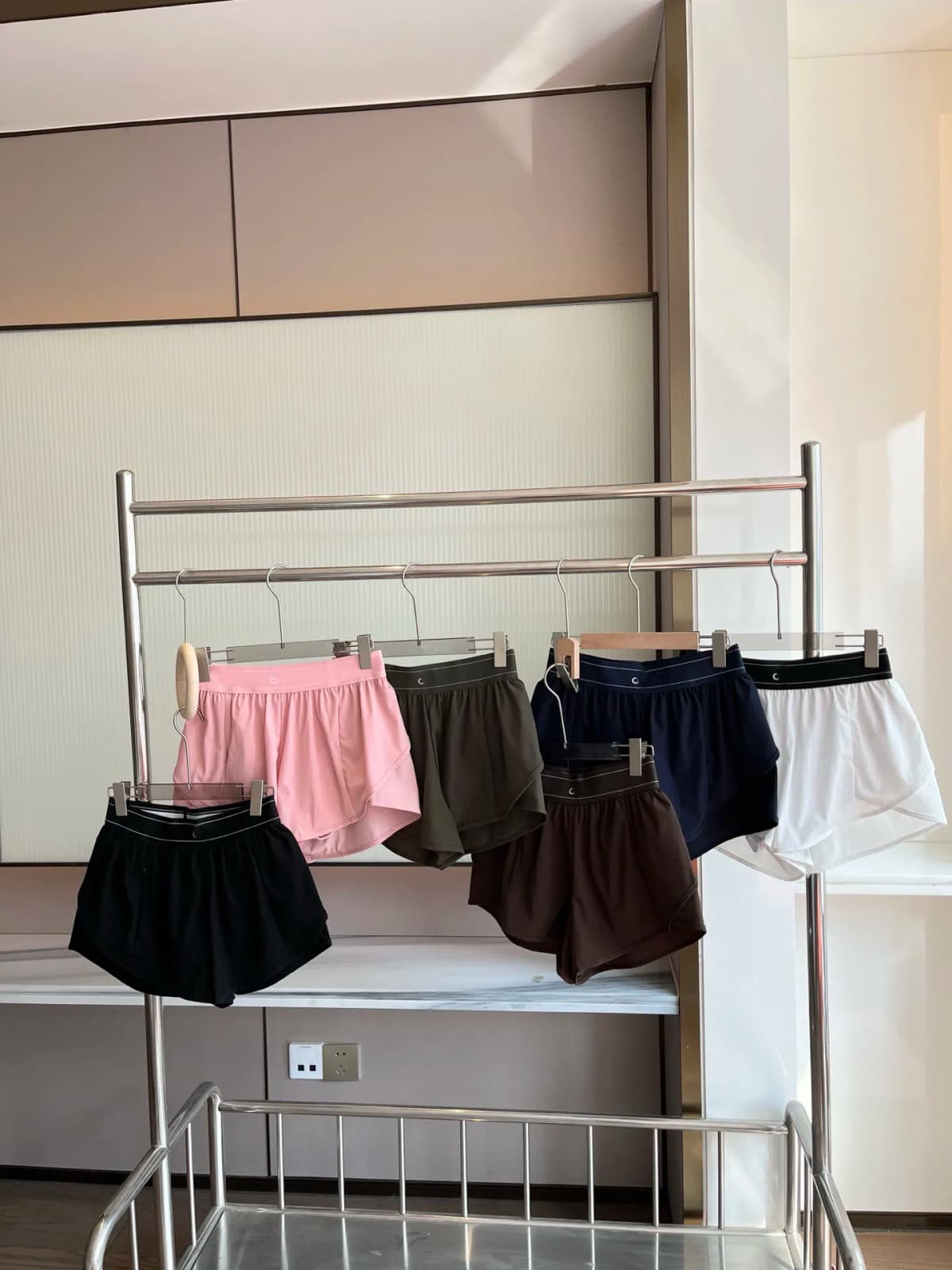 Summer Casual High Waist Wide Leg Short Pants Women's Elastic Waist Two Color Versatile Slimming Short Shorts Straight Cut