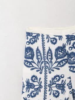 2024 Autumn New Women's Clothing European And American Style Fashionable Vacation Versatile Embroidered Casual Shorts