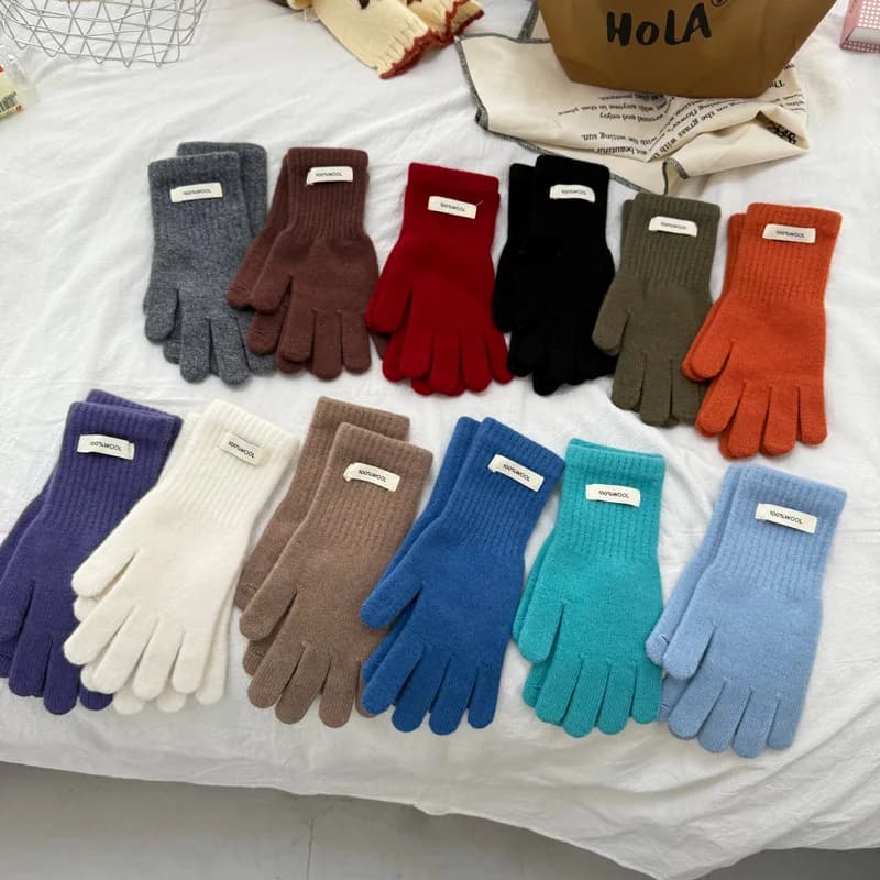 100% Wool Gloves Lady Touchscreen Finger Hole Winter Autumn Women Warm Wrist Length Classic Knitted Gloves Female Mitten 2025