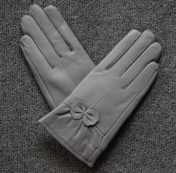 2025 women's genuine leather gloves red sheepskin gloves autumn and winter fashion female windproof gloves