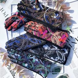 Winter Warm Creative Personality Embroidery Flowers Gloves Women Elegant Fashion Retro Drive Cycling Thick Touch Screen Mittens