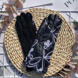 Winter Warm Creative Personality Embroidery Flowers Gloves Women Elegant Fashion Retro Drive Cycling Thick Touch Screen Mittens