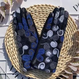 Winter Warm Creative Personality Embroidery Flowers Gloves Women Elegant Fashion Retro Drive Cycling Thick Touch Screen Mittens