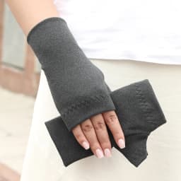 Winter Outdoor Sports Warm Half Finger Gloves for Women and Men Non-Slip Students Cycling Cold Office Bare Finger Gloves