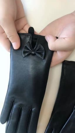 New Fashion Women Genuine Leather Sheepskin Bow Decoration Velvet Lining Keep Warm In Winter Black Gloves