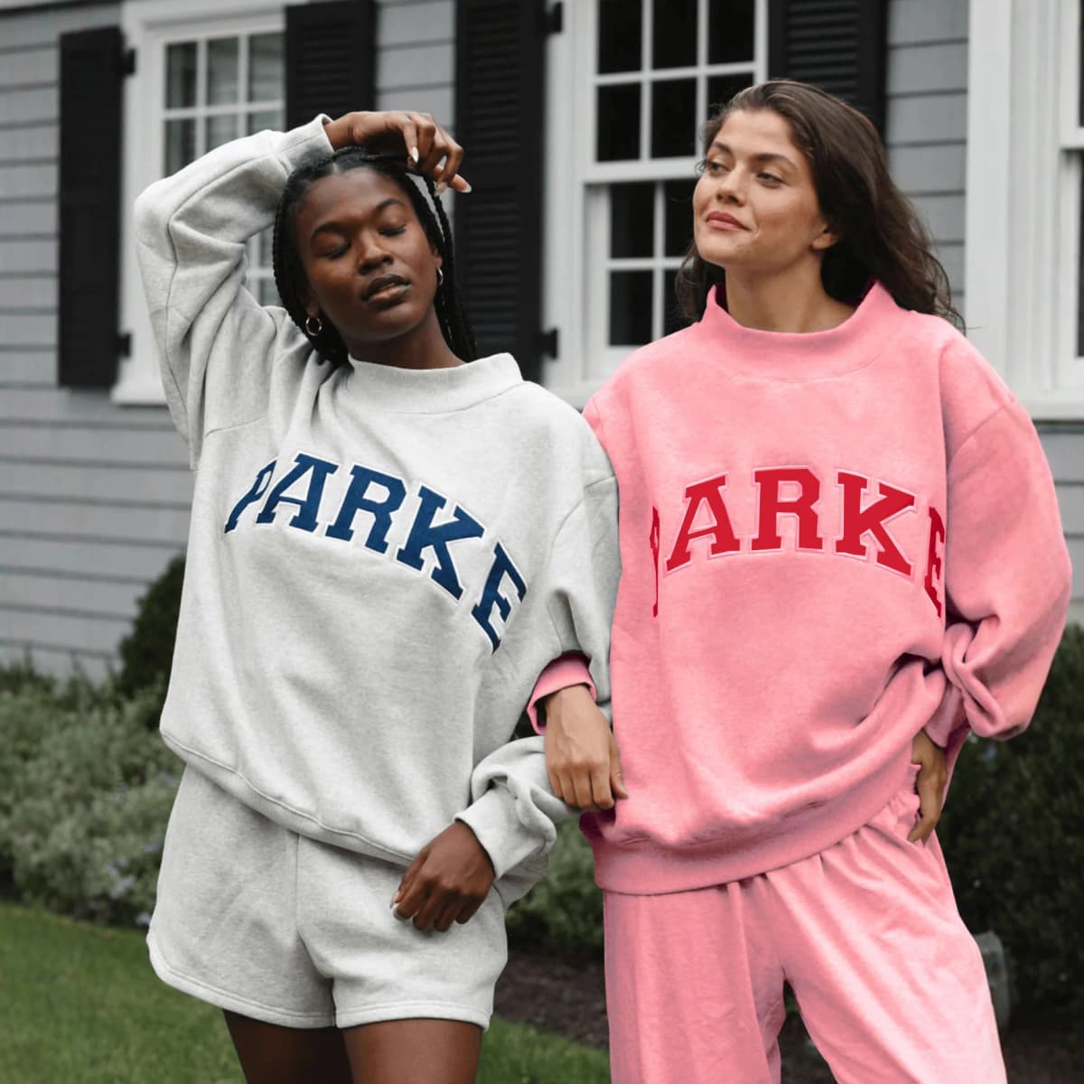 Women's Oversized Varsity Sweatshirt Mock Neck Long Sleeve Collegiate Letter Print Pullover Casual Streetwear Top
