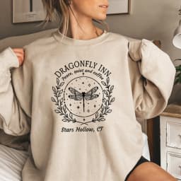 Stars Hallow Sweatshirt Dragonfly Sweater Dragonfly Lover Gifts Vintage Lukes Diner Sweatshirt Women Graphic Hoodies Streetwear