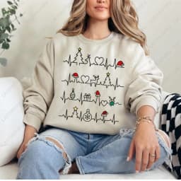 Christmas Funny Heartbeat EKG Sweatshirt Xmas Trees Christmas Hat Graphic Pullover Woman Men Medical Tops Gift Casual Sweater