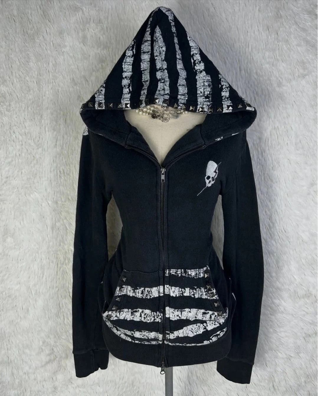 Y2K Punk Skull Stripe Graphic Print Sweatshirt Women Harajuku Black Slim Fit Long Sleeve Jacket Gothic Fashion Zip Up Hoodie