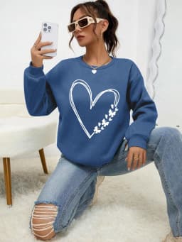 The Great Love At The Edge Of Butterflies Design Sweatshirt Women Fleece Crewneck Clothes Street Autumn Pullover Soft Sportswear