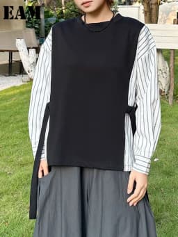[EAM] White Spliced Striped Ribbon Big Size Sweatshirt New Round Neck Long Sleeve Women Fashion Tide Spring Autumn 2026 1DK0357