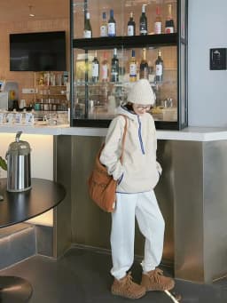 Fashionable Casual Fleece Lined Hoodie Jacket Couple Style Texture Sensation Zipper Less Loose Fit Long Sleeve  Color