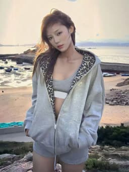 2026 Subculture Faux Fur Print Jacket with Hooded Women Casual Slim Vintage Hoodies Y2k Gothic Punk Cropped Zipper Sweatshirt