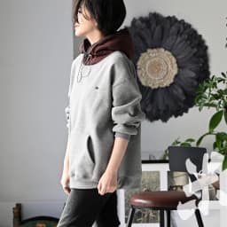 R71010 Korean Style Fashionable Versatile Fleece-Lined Loose Color-Block Drawstring Hooded Sweatshirt for Women 2026 Winter