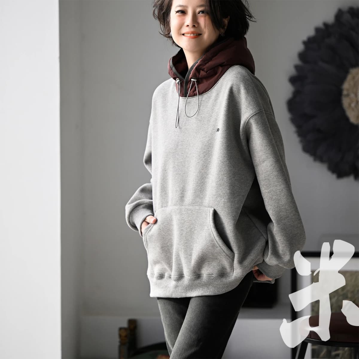 R71010 Korean Style Fashionable Versatile Fleece-Lined Loose Color-Block Drawstring Hooded Sweatshirt for Women 2026 Winter