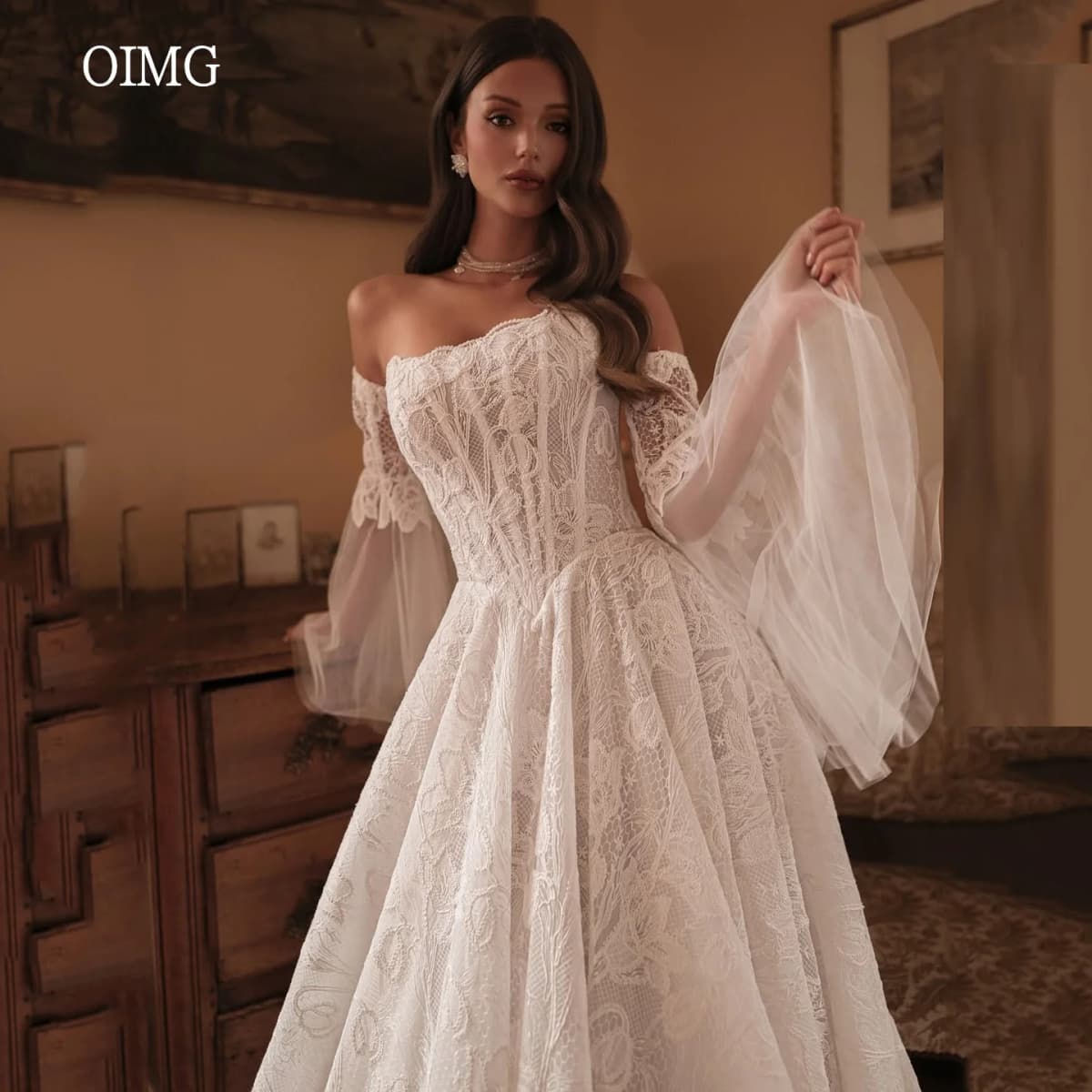OIMG Lace Flare Sleeves A Line Wedding Dress Strapless Bride Dresses Floor Length With Tail Wedding Gowns Customized