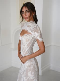 Kyoto Customized White Floral Lace Corset Wedding Dress Detachable High‑Neck Cape Vestidos De Noche Floor-Length Robe De Mariée
