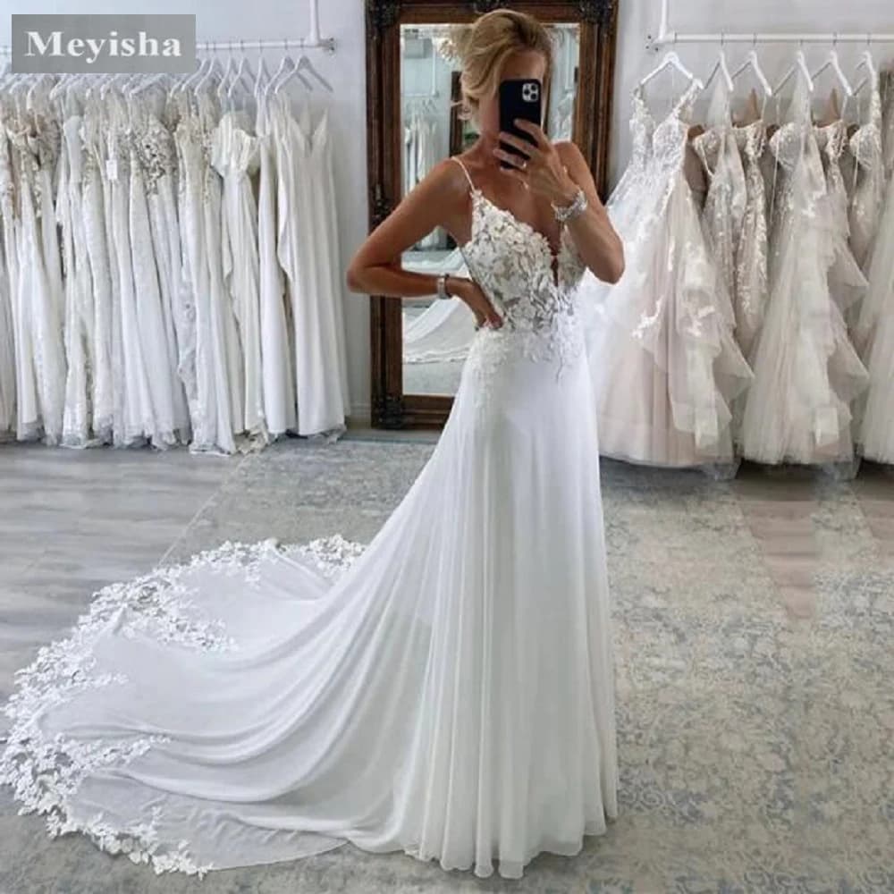 ZJ6032 Spaghetti Straps Slim Fitting Sexy Wedding Dress Backless Mermaid Bride Dresses with Long Lace Tail