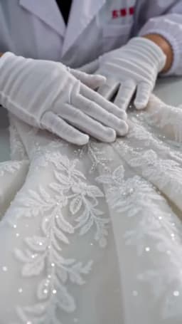 Elegant Pearls Wedding Dresses O Neck Mermaid Bridal Gowns with Cape Long Sleeve Customized Vestidos De Novia